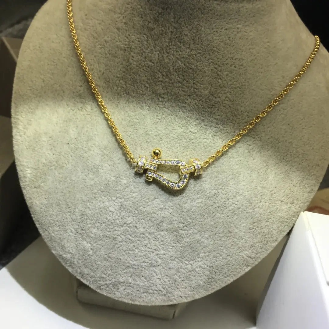 Diamond horseshoe necklace - Blade & Thread