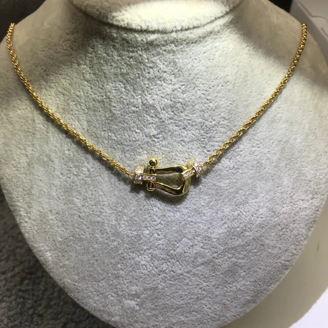 Diamond horseshoe necklace - Blade & Thread