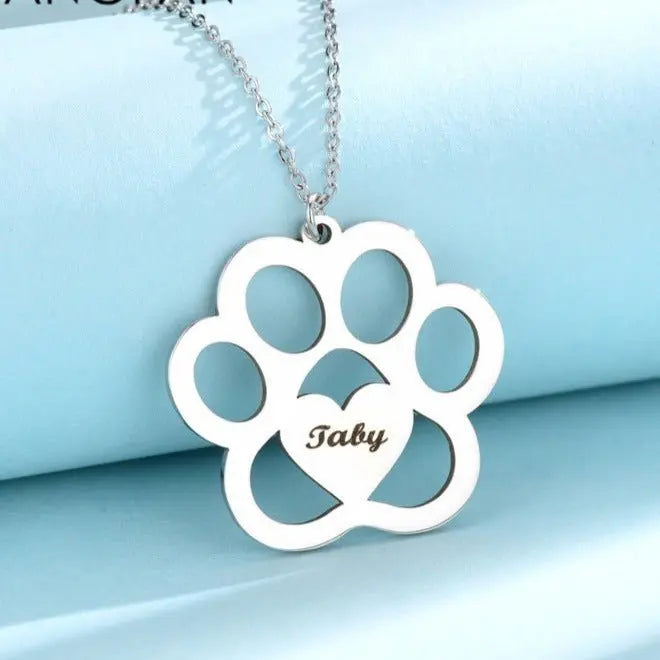 dog name necklace hollow claw love necklace - Blade & Thread