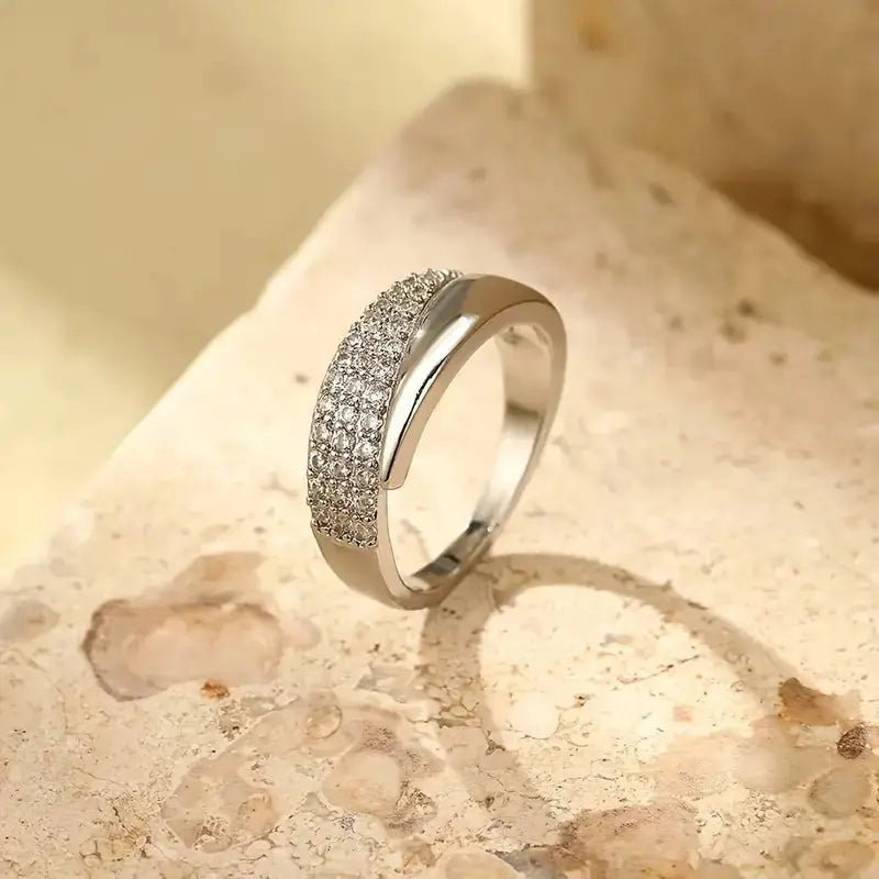 Elegant Adjustable Sparkle Ring - Blade & Thread