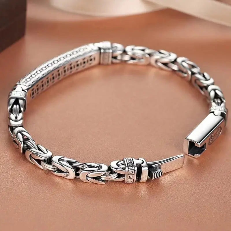 Fashion keel peace pattern braided bracelet - Blade & Thread