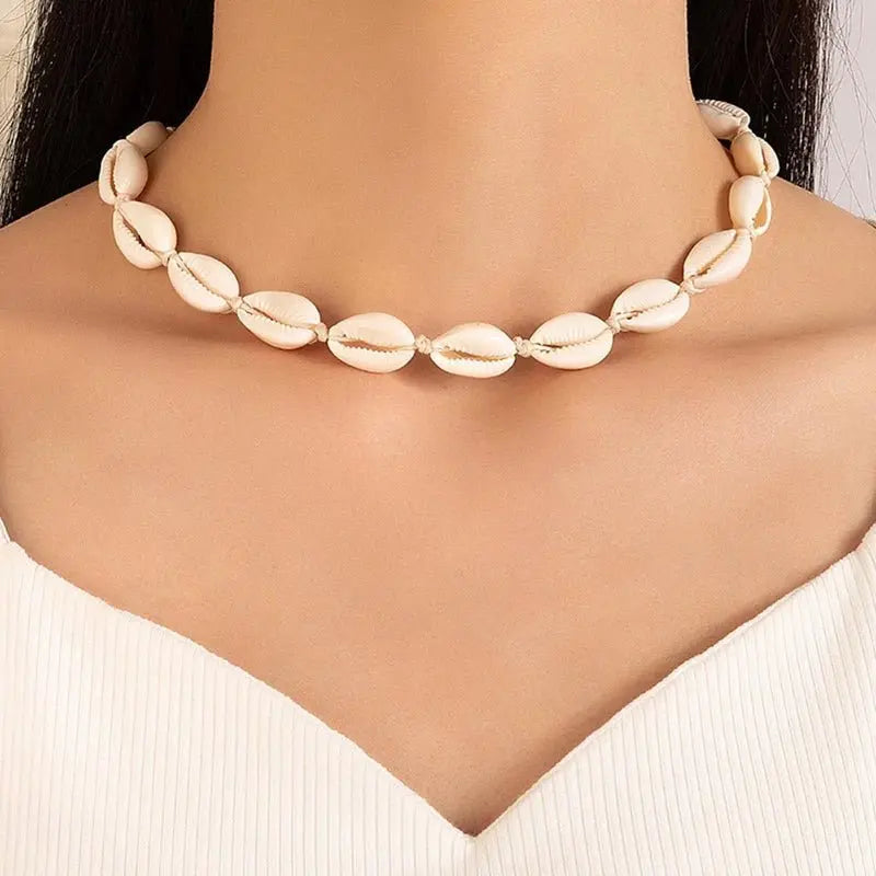 Fashion Rope Chain Natural Shell Choker Necklace - Blade & Thread