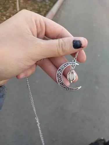 Fashion Silver Color Charm Luminous Pendant Necklace Women Moon Glowing Stone Necklace - Blade & Thread