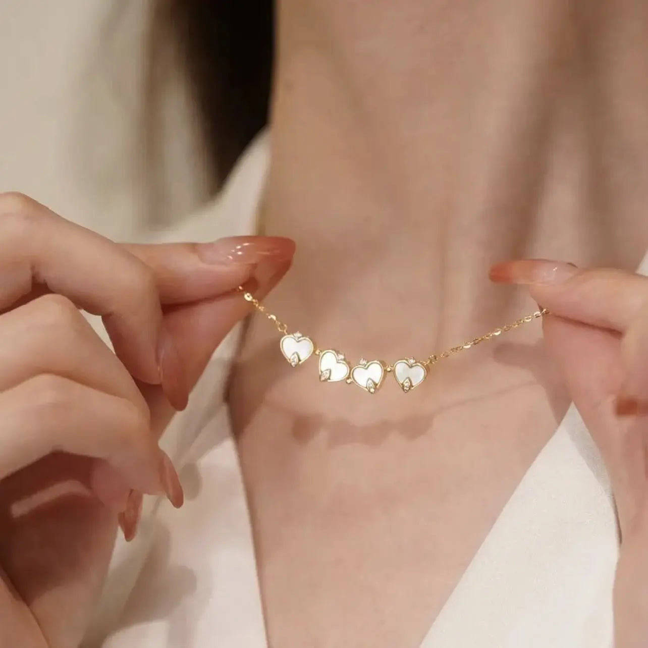 Fashion white mother-of-pearl folding four-leaf clover necklace - Blade & Thread