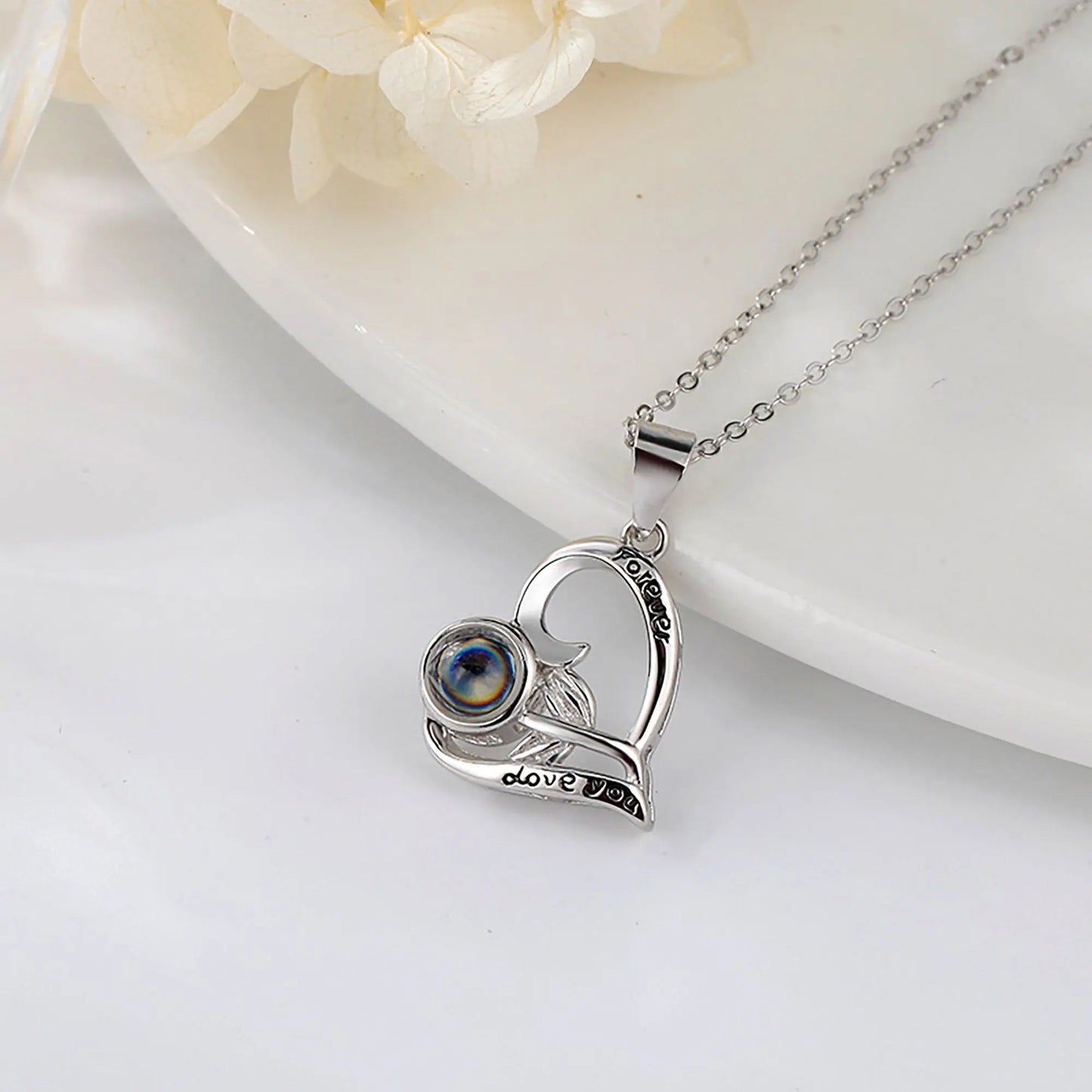 Flowers that can be customized for photos Projection Necklace Pendant Jewelry - Blade & Thread