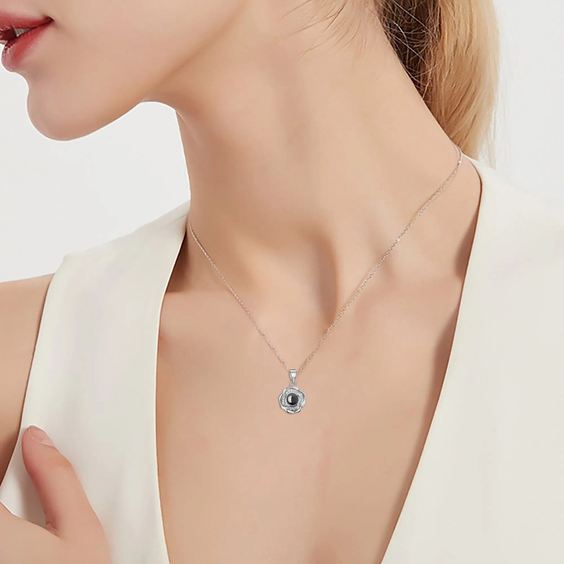 Flowers that can be customized for photos Projection Photo Necklace - Blade & Thread