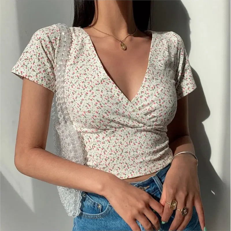 French retro floral V-neck short-sleeved T-shirt Slim slimming wild high waist T-shirt nowadaysfashion