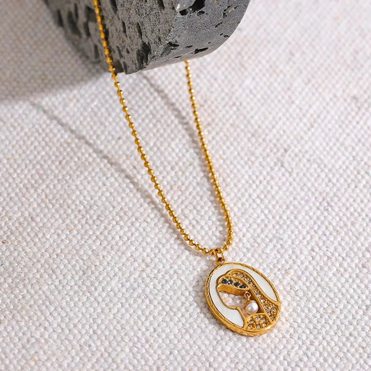 Girl with a pearl earring Pendant Necklace - Blade & Thread