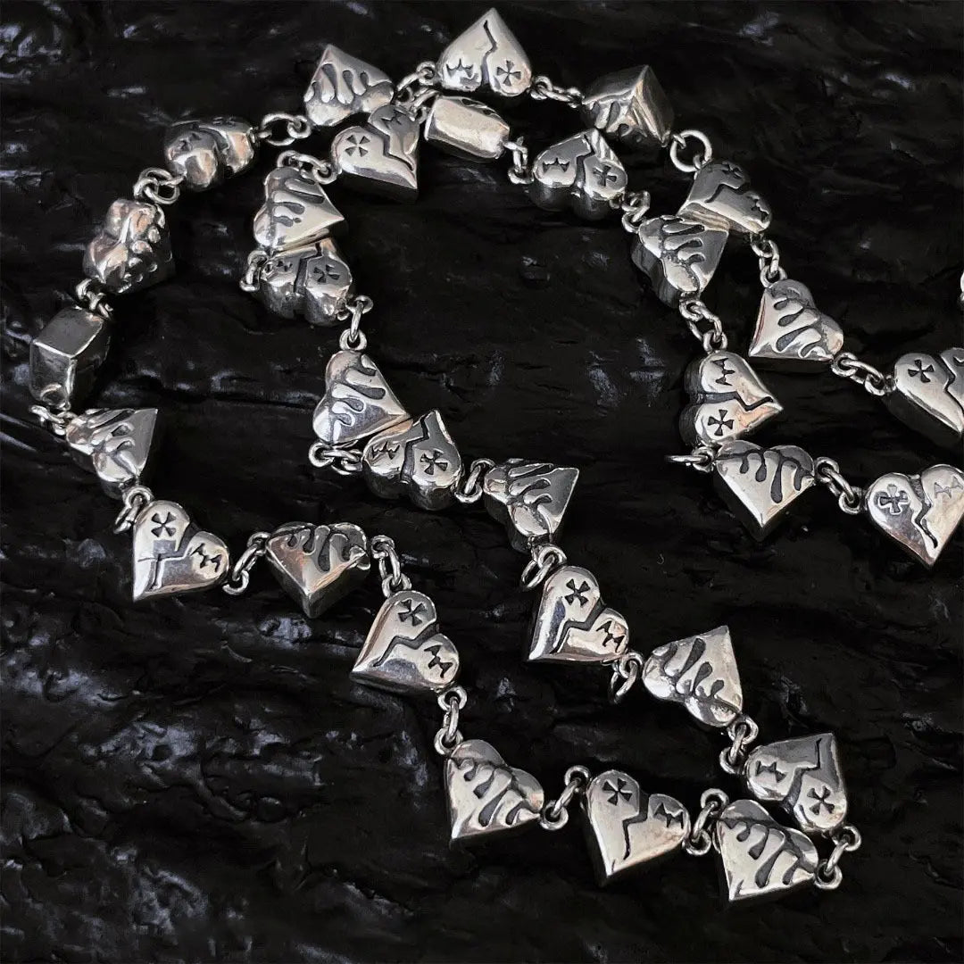Graffiti heart shaped broken necklace - Blade & Thread