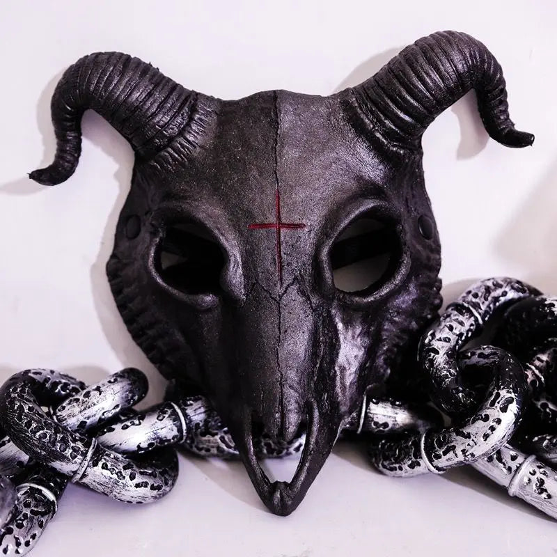 Halloween goat mask - Blade & Thread