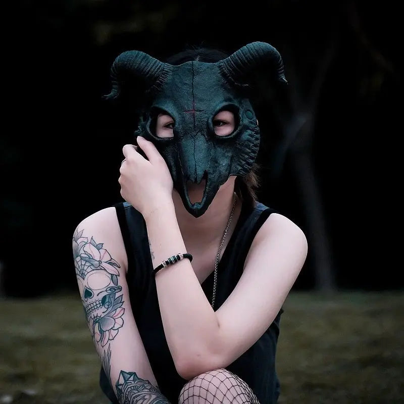 Halloween goat mask - Blade & Thread