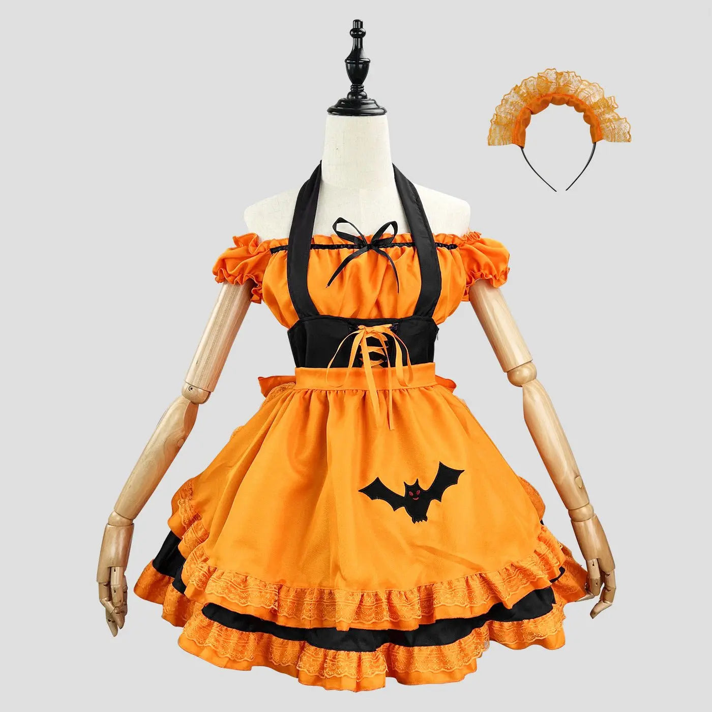 Halloween maid costume - Blade & Thread