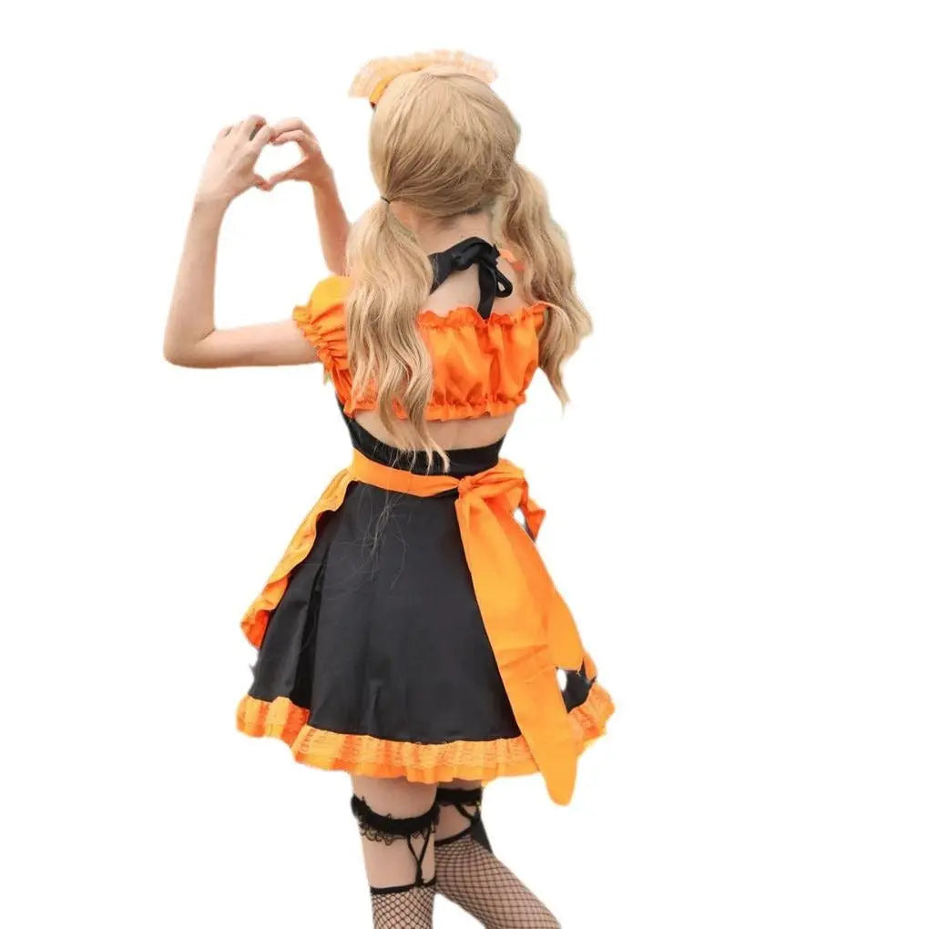 Halloween maid costume - Blade & Thread