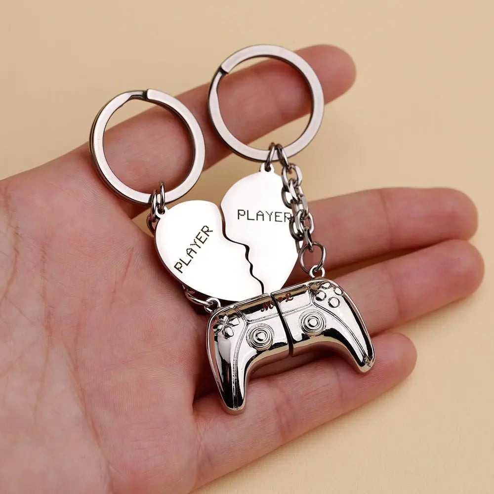 Heart engraved handle keychain Valentine's Day gift - Blade & Thread