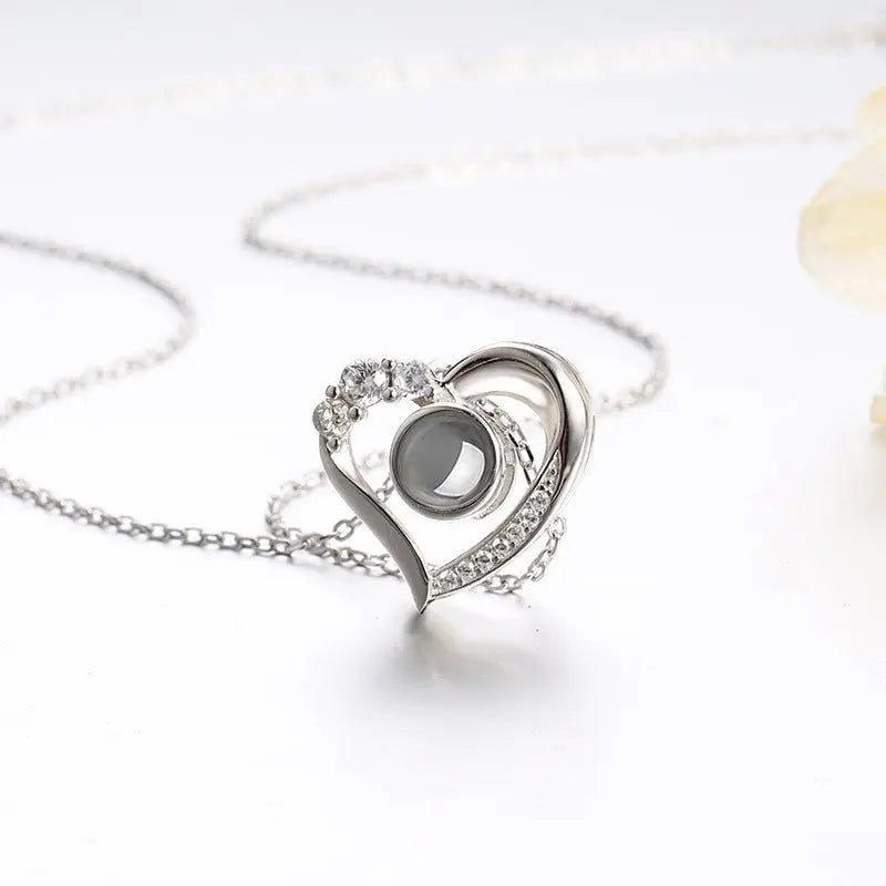 Heart Shaped Projection necklace - Blade & Thread