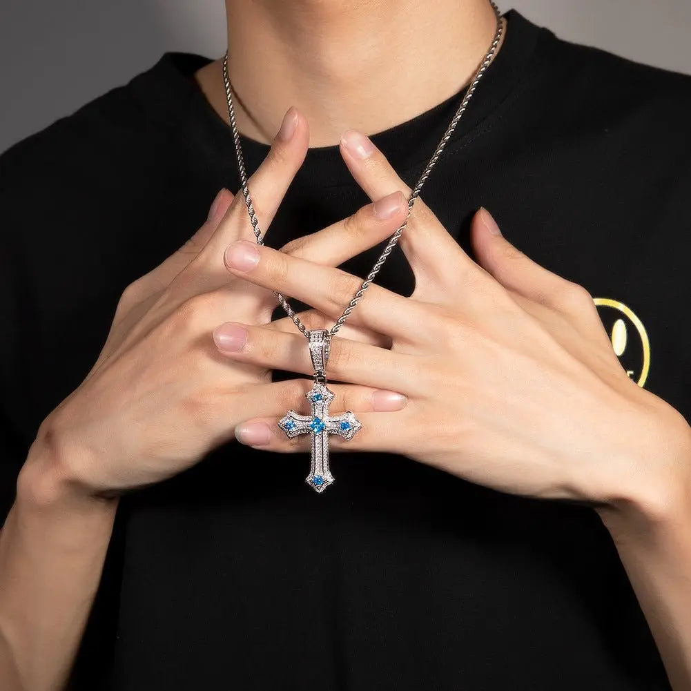 Hip-hop cross-shaped diamond Cubic Zirconia necklace - Blade & Thread