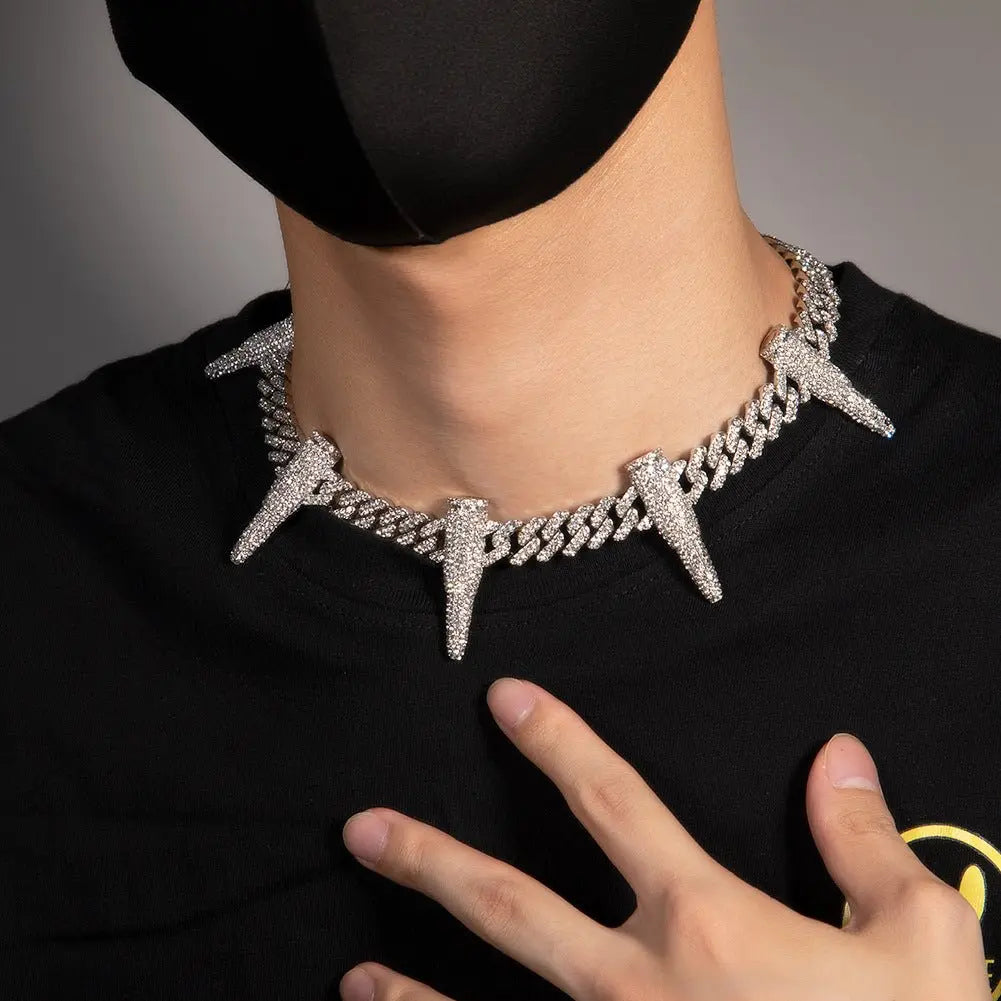 Hip-hop diamond-encrusted black panther necklace - Blade & Thread