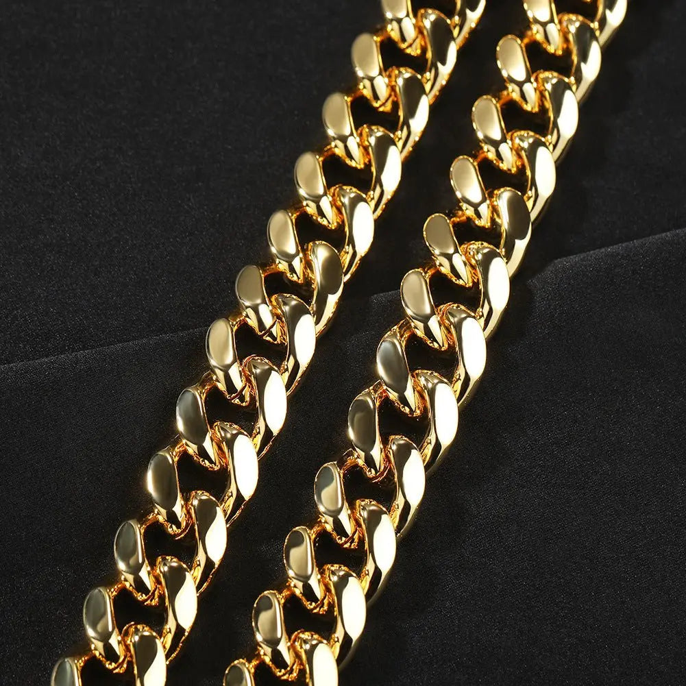Hip-hop diamond-encrusted clasp smooth Cuban chain - Blade & Thread