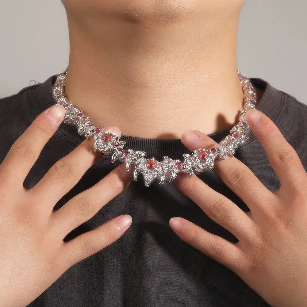 Hip-hop exaggerated spiky parasitic red-eyed thorn diamond-encrusted necklace - Blade & Thread