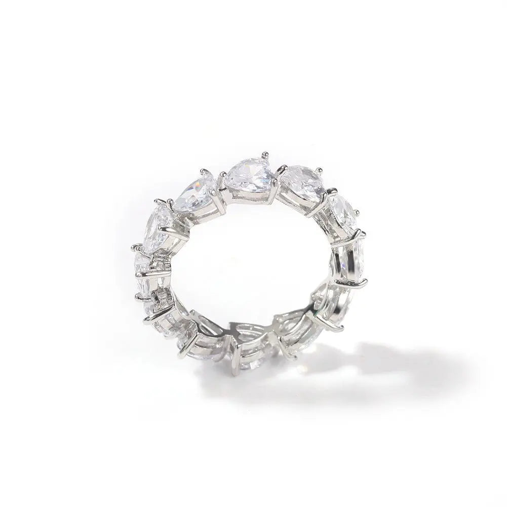 Hip-hop single-row heart-shaped zircon rings - Blade & Thread