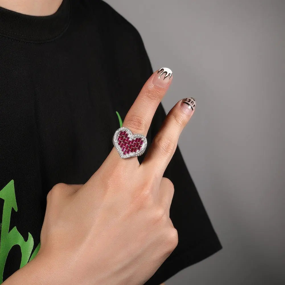 Hip-hop T-square heart-shaped zircon ring - Blade & Thread