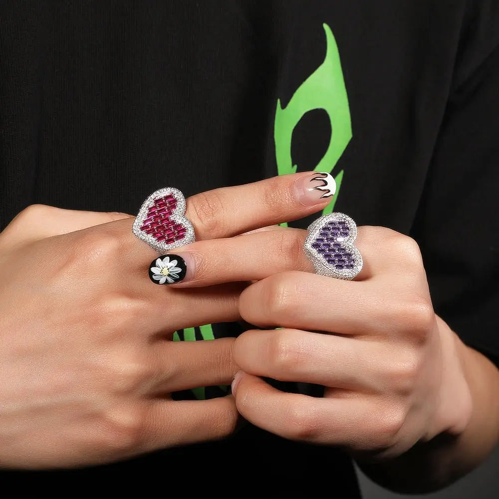 Hip-hop T-square heart-shaped zircon ring - Blade & Thread