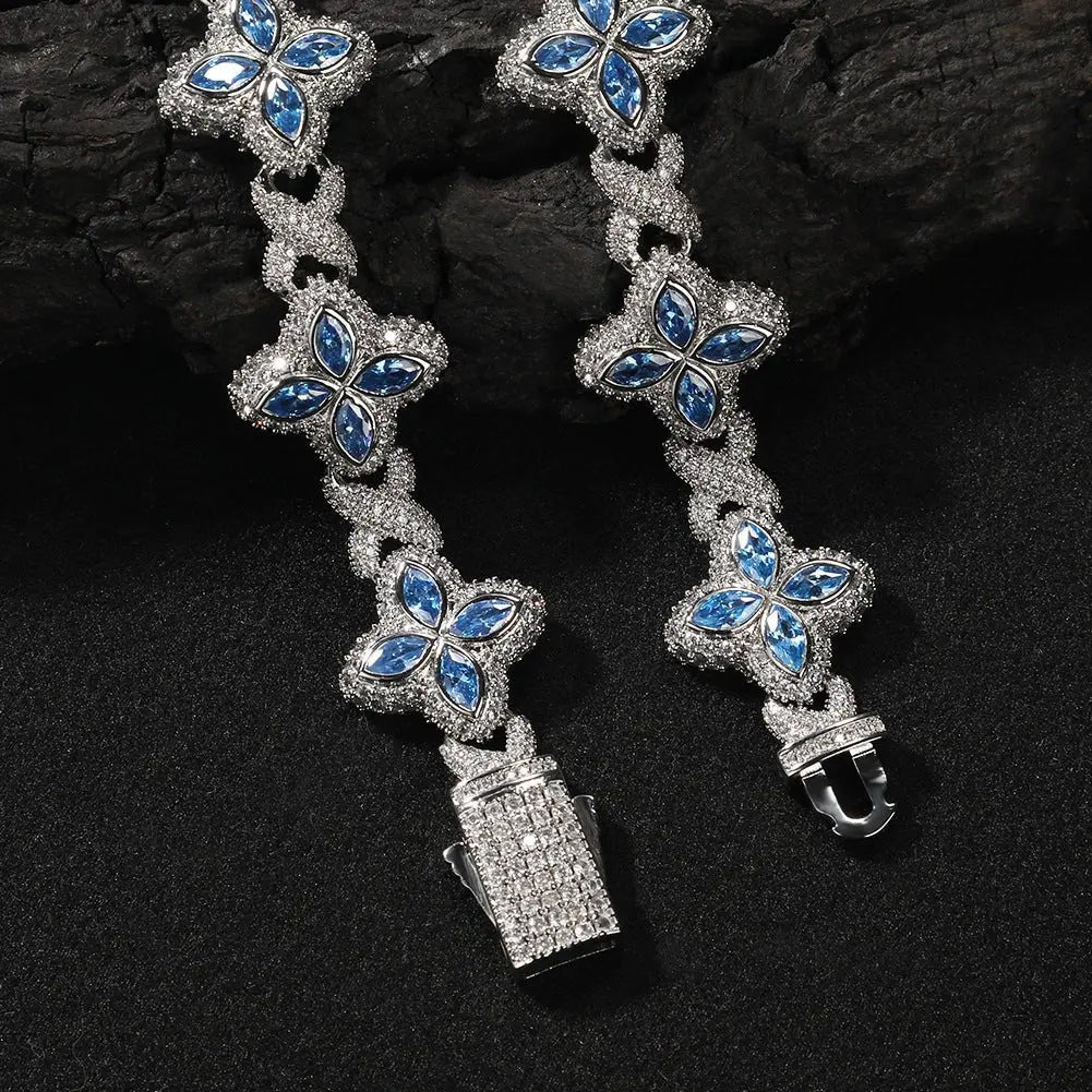 Hip-hop zircon colored infinite four-leaf clover bracelet - Blade & Thread