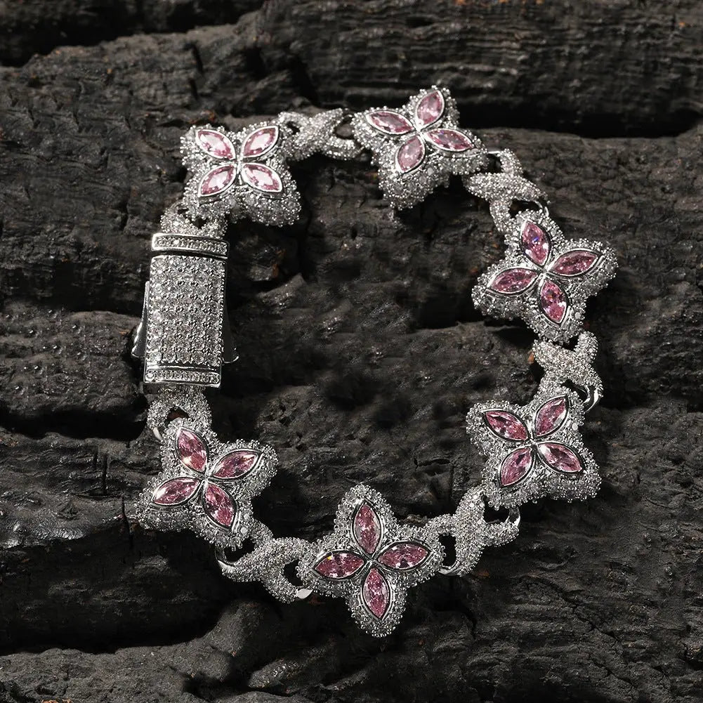 Hip-hop zircon colored infinite four-leaf clover bracelet - Blade & Thread