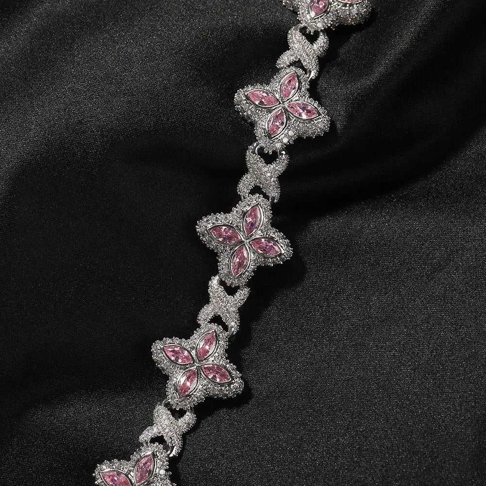 Hip-hop zircon colored infinite four-leaf clover bracelet - Blade & Thread