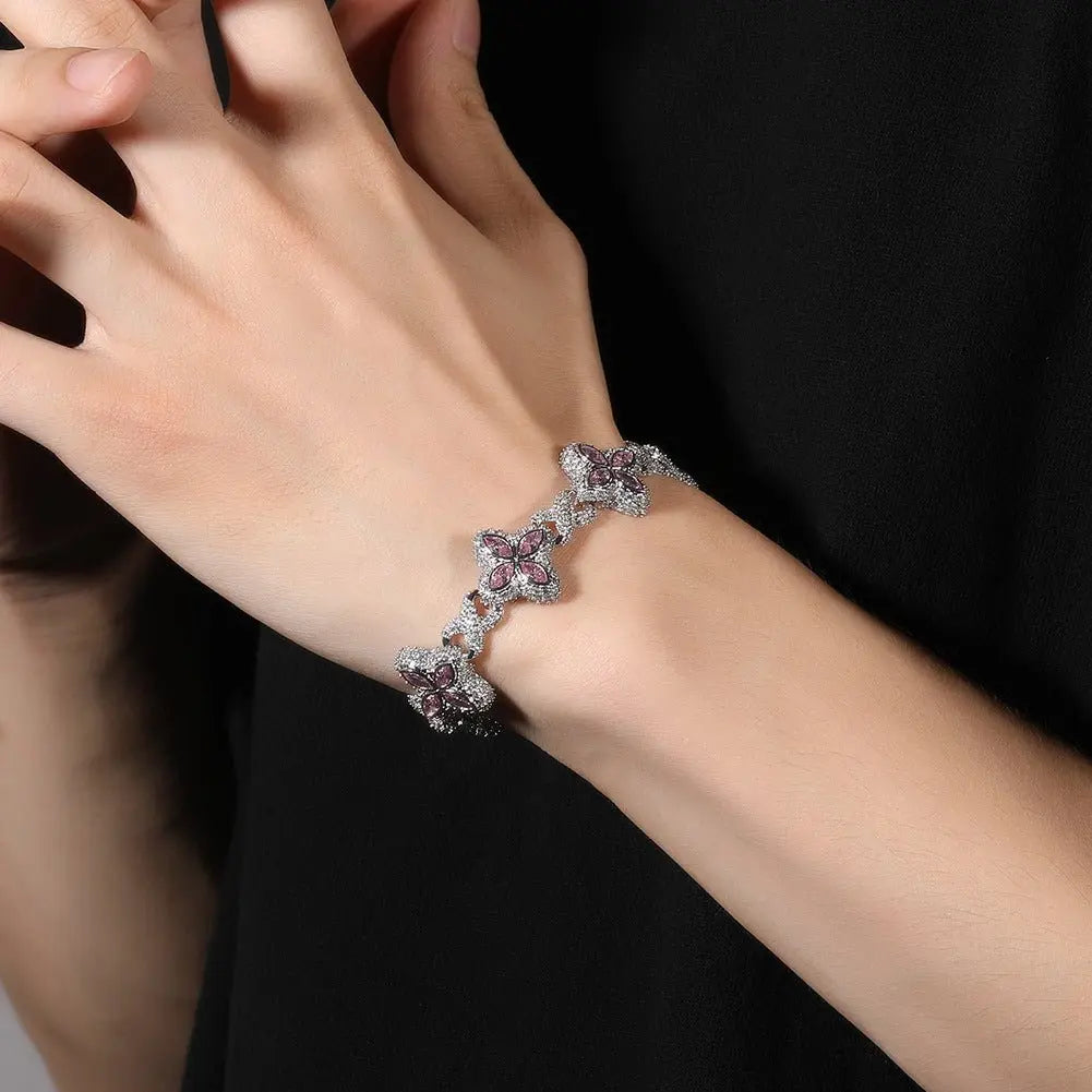 Hip-hop zircon colored infinite four-leaf clover bracelet - Blade & Thread