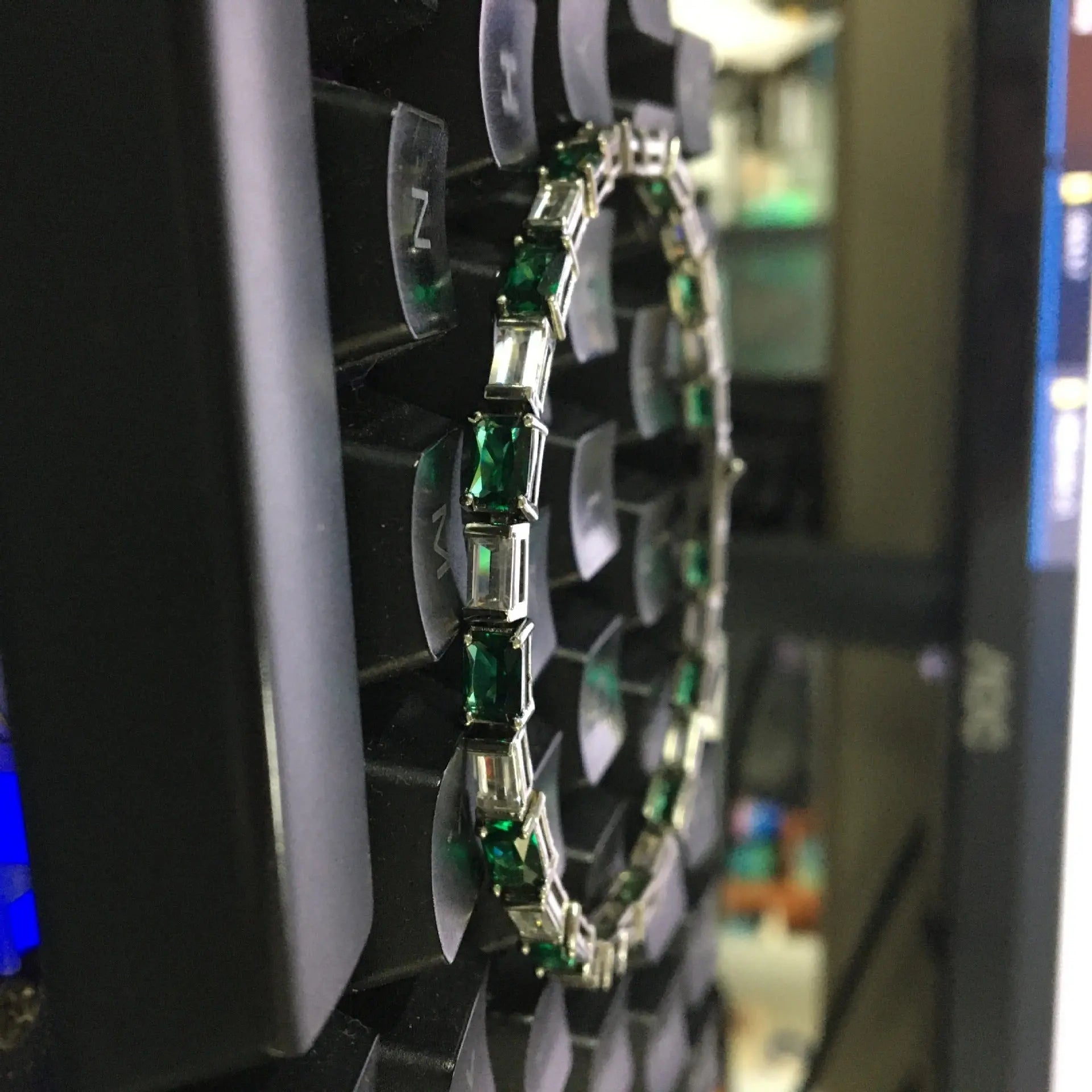 Hip-hop zircon-encrusted emerald color-matching tennis chain nowadaysfashion