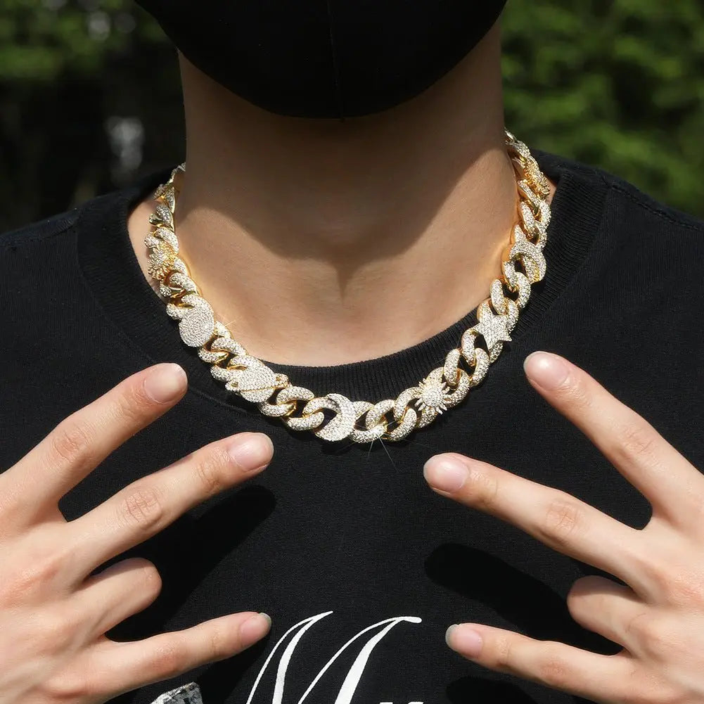 Hip-hop zircon-encrusted sun, star and eye necklace - Blade & Thread