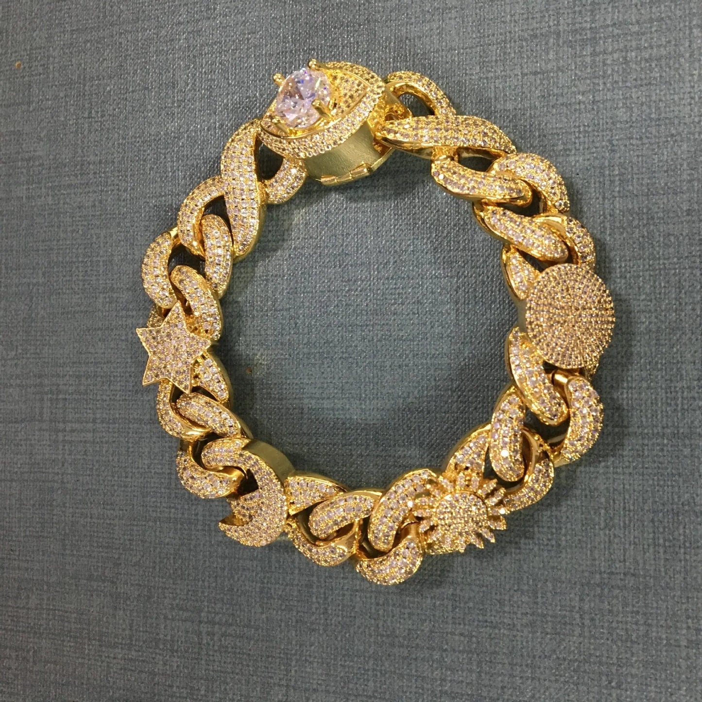 Hip-hop zircon-encrusted sun, star and eye necklace - Blade & Thread