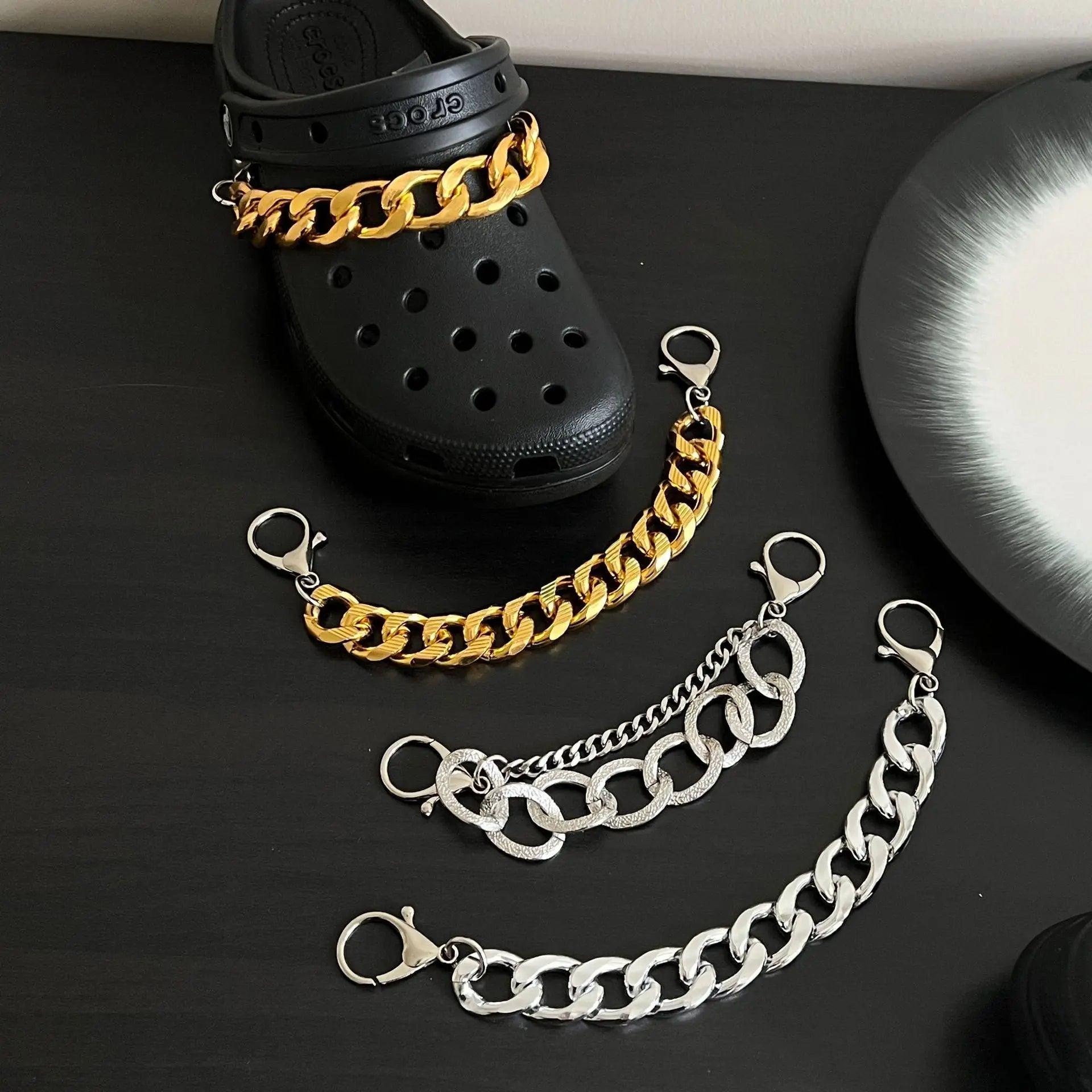 Hole shoe chain cool punk dark multi-layer shoe buckle rivet pearl shoe chain nowadaysfashion