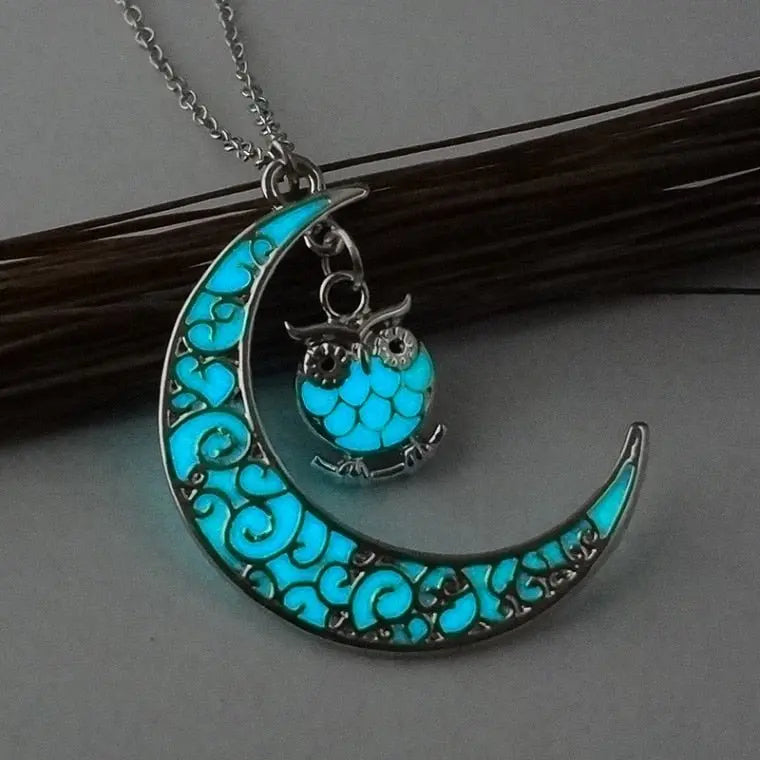 Hollow Luminous Stone Gem Charm Jewelry Pendant Necklace Gifts - Blade & Thread