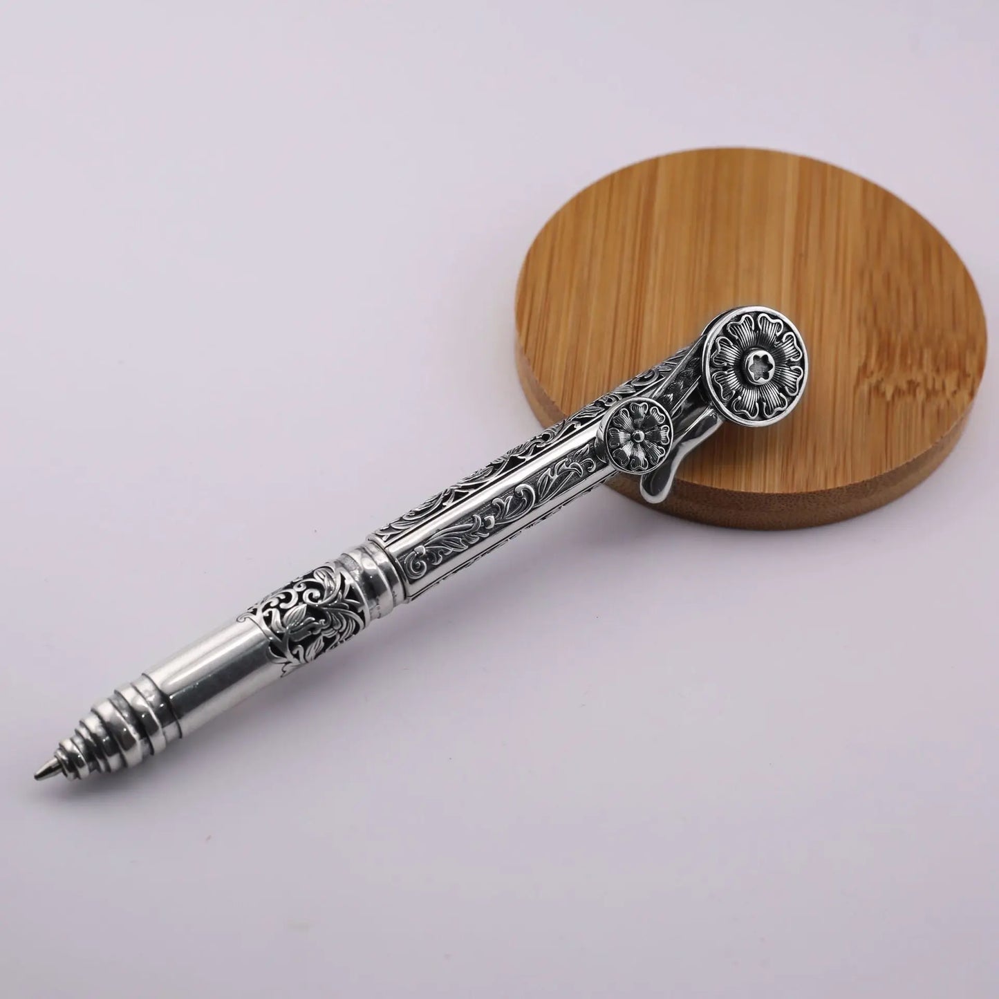 Hollow six-pointed star pattern gel pen - Blade & Thread