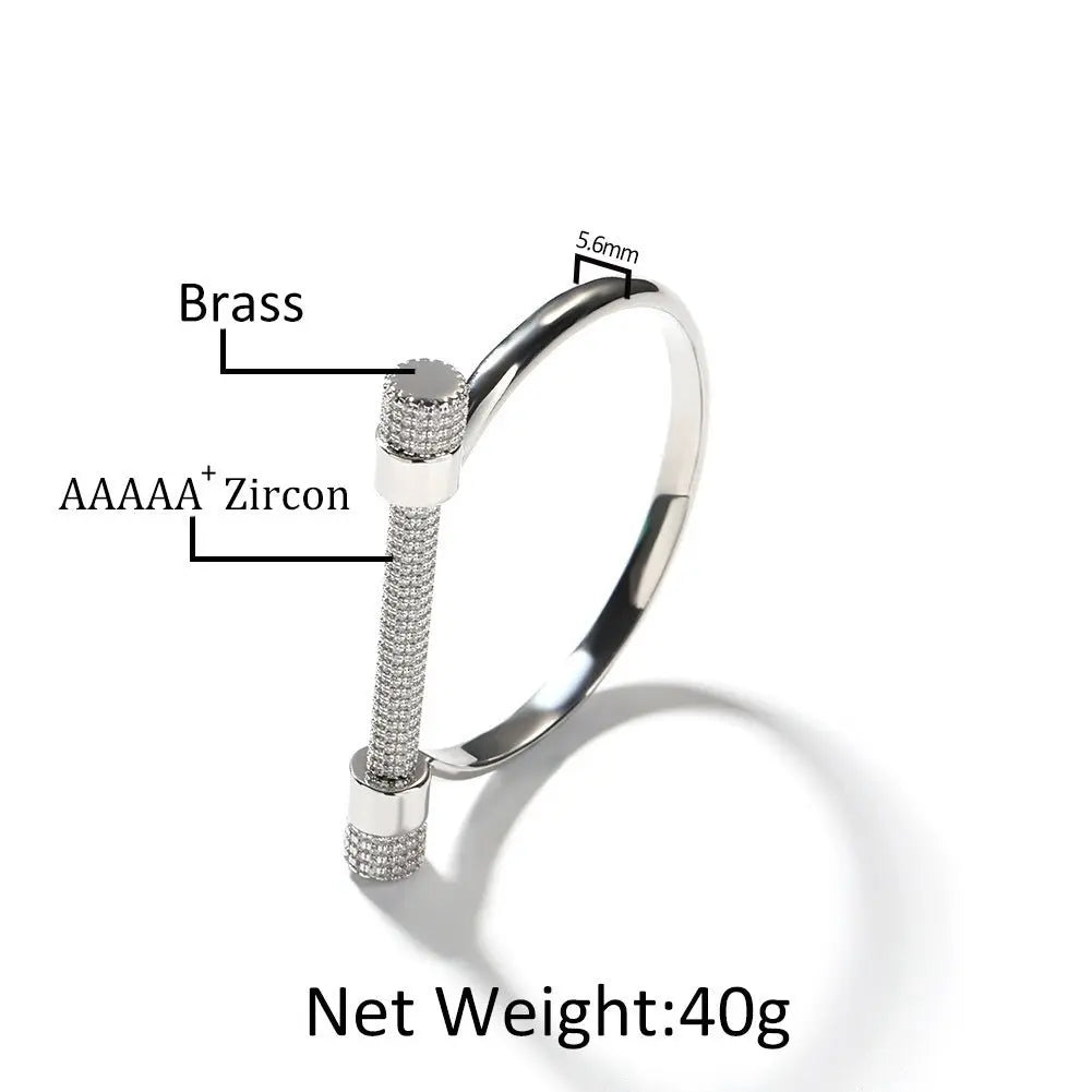 Horseshoe-shaped bracelets inlaid with zircon and diamonds - Blade & Thread
