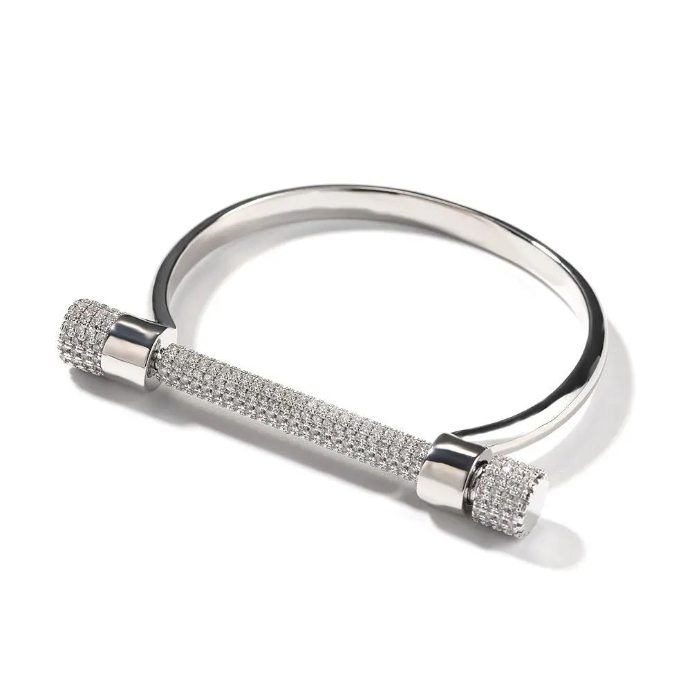 Horseshoe-shaped bracelets inlaid with zircon and diamonds - Blade & Thread
