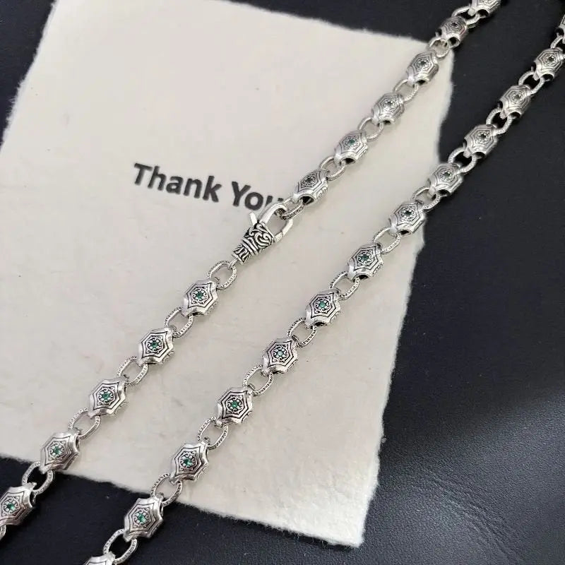 inlaid green diamond arabesque domineering necklace nowadaysfashion