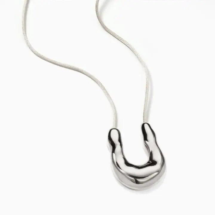 irregular horseshoe necklace - Blade & Thread