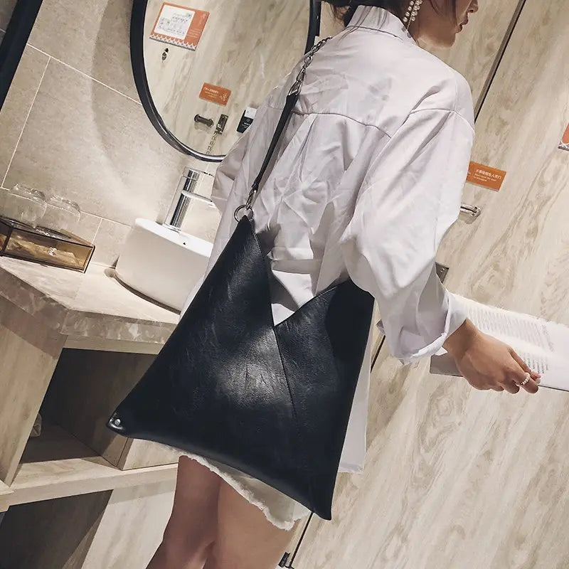 Large Capacity Shoulder Bags for Women 2021 Leather Crossbody Bag - Blade & Thread