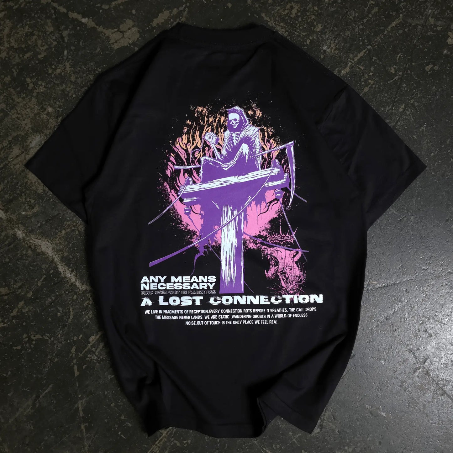 Lost Connection T-Shirt - Blade & Thread