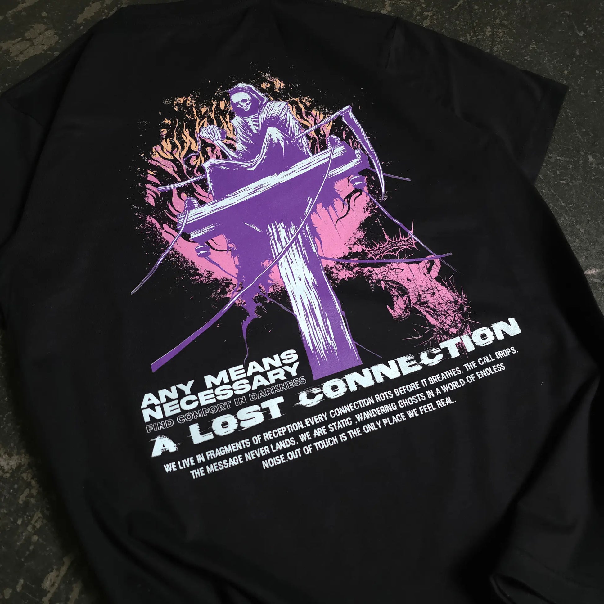 Lost Connection T-Shirt - Blade & Thread
