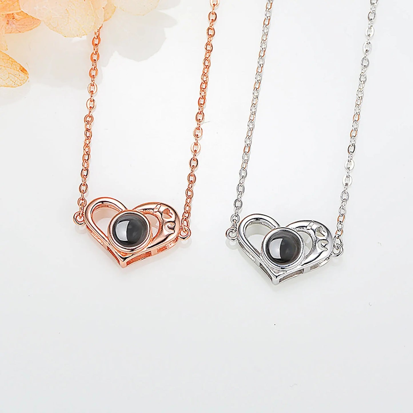 Love projection necklace with customizable photos memory of love Valentin - Blade & Thread