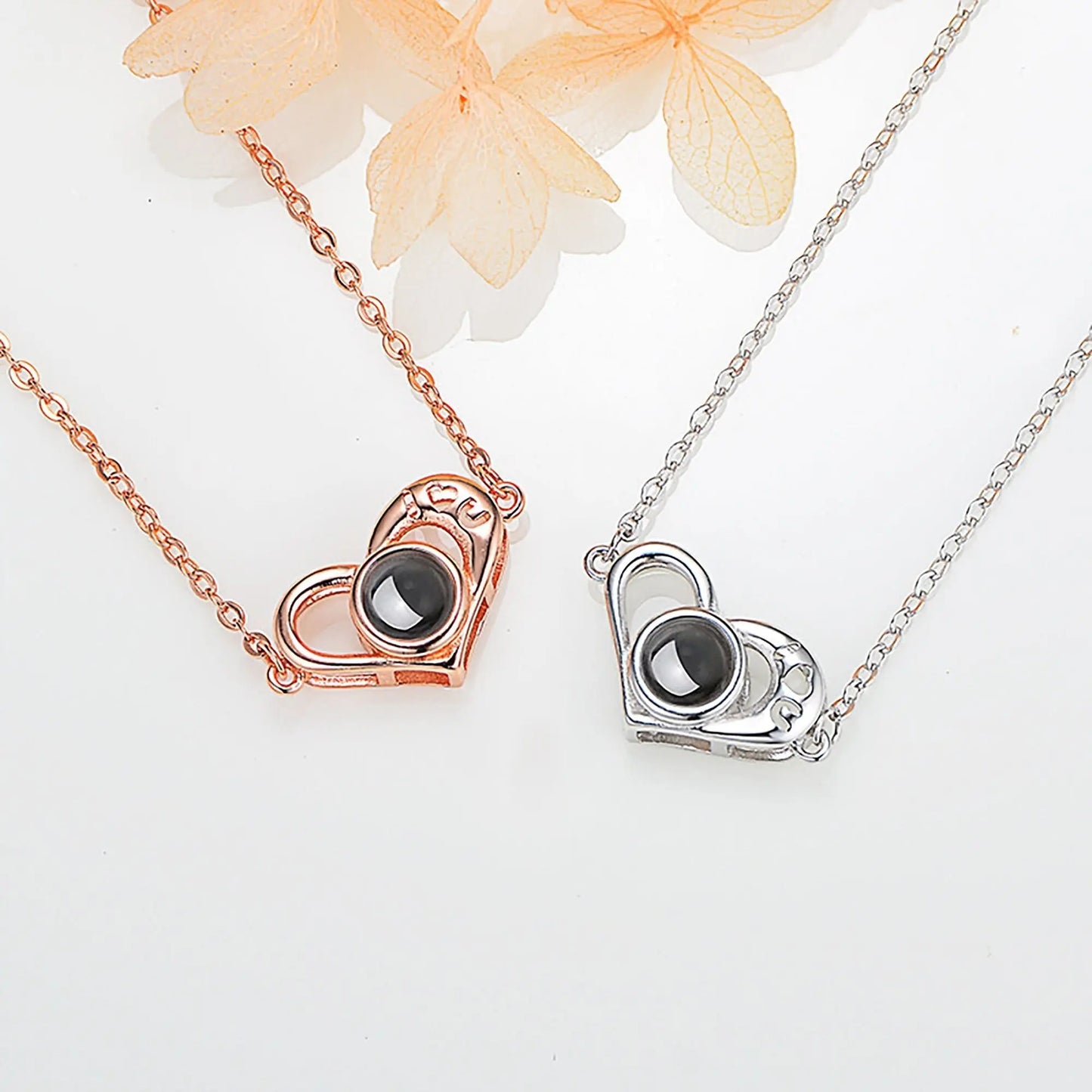 Love projection necklace with customizable photos memory of love Valentin - Blade & Thread