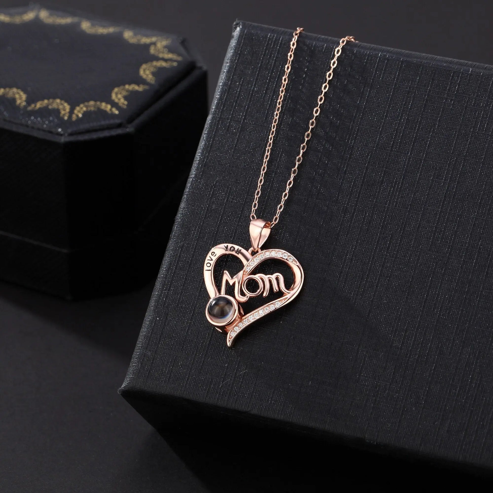 Love projection necklace with customizable photos Pendant Memorial Gift Anniversary gift - Blade & Thread