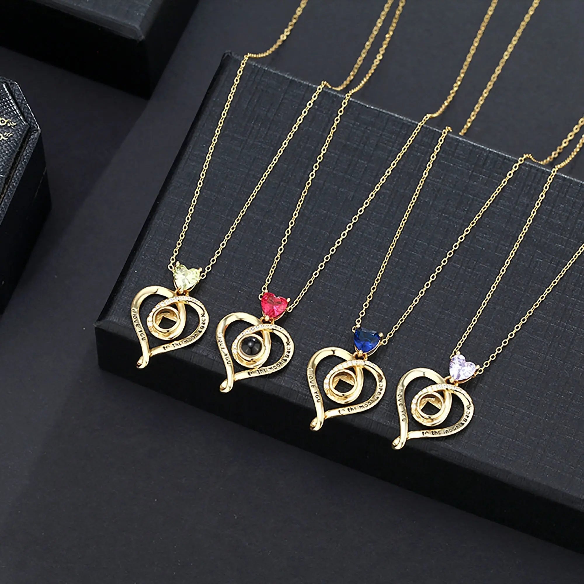 Love with customizable photosProjection Necklace Pendant Jewelry For Lover Girlfriend nowadaysfashion