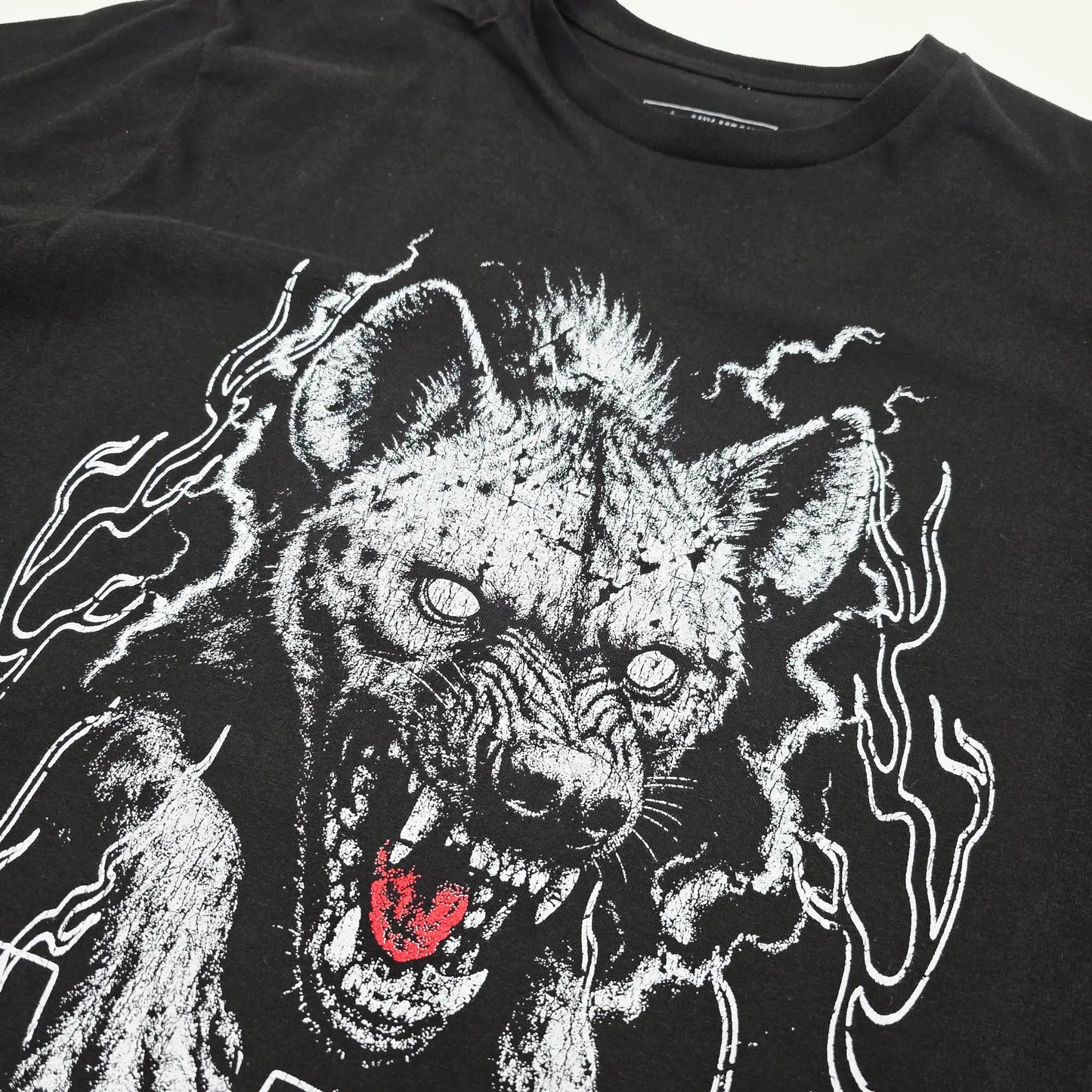 Lurker T-Shirt - Blade & Thread