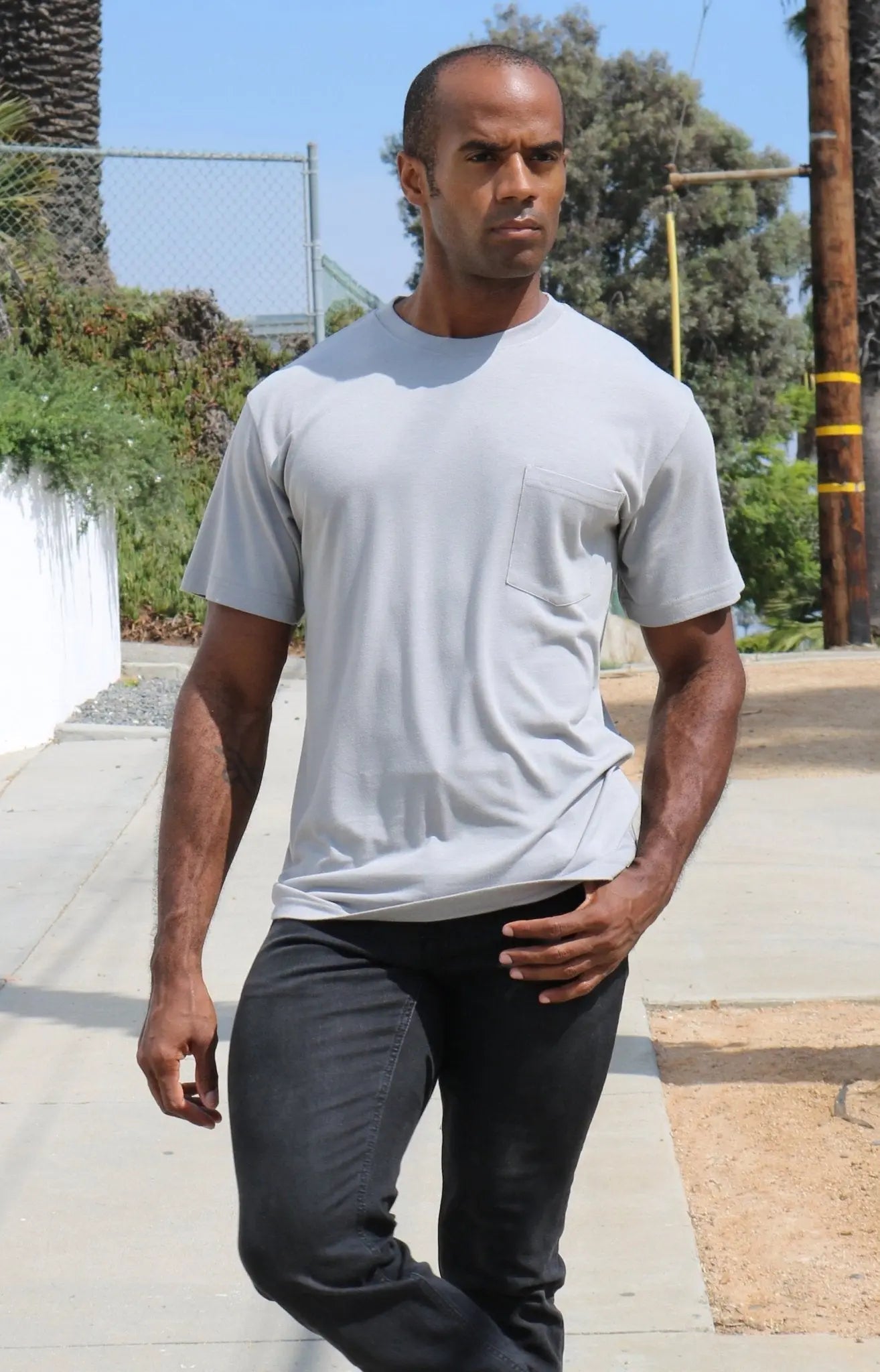 Men's Bamboo Viscose/Organic Cotton Pocket T-Shirt - Blade & Thread
