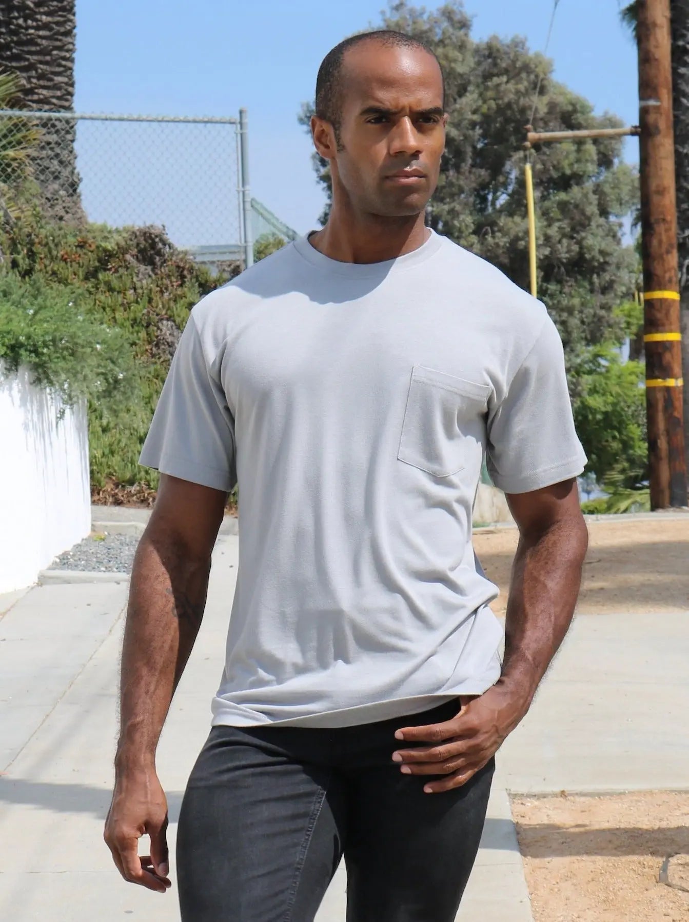 Men's Bamboo Viscose/Organic Cotton Pocket T-Shirt - Blade & Thread